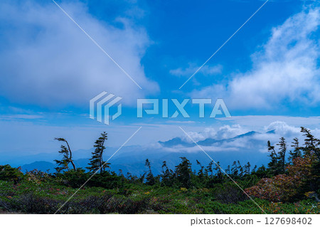 [Mountain material] Tenguhara and sea of clouds in early autumn [Nagano Prefecture] 127698402