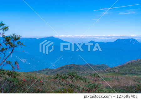 [Mountain material] Tenguhara and sea of clouds in early autumn [Nagano Prefecture] 127698405