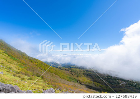 [Mountain material] Tenguhara and sea of clouds in early autumn [Nagano Prefecture] 127698419