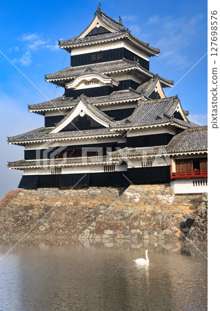 Japanese Landscape: Matsumoto Castle, a National Treasure 127698576