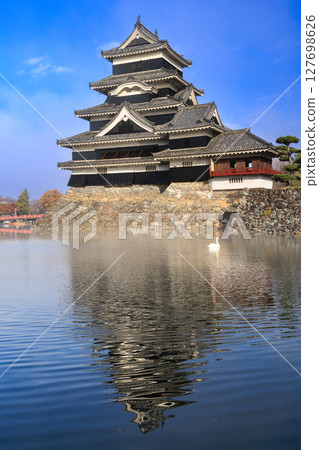 Japanese Landscape: Matsumoto Castle, a National Treasure 127698626