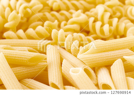 Penne and frigid pasta 127698914