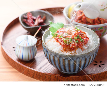 Chanja chazuke（將茶倒在 Chanja 米飯上） 127700855