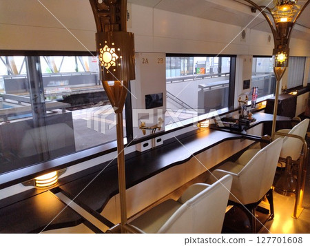 觀光列車：四國土佐時代的黎明故事 127701608