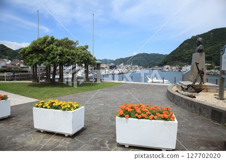 View of the seaside canal in Shimoda, Izu 127702020