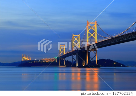 [香川縣]從瀨戶大橋紀念公園看到的“瀨戶大橋”夜景（點亮） 127702134