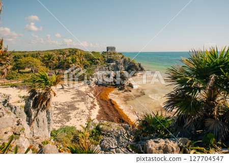 El Castillo, the central piece of the ancient Mayan ruins at Tulum, Mexico. - 2 may 2024 El Castillo, the central piece of the ancient Mayan ruins at Tulum, Mexico. - 2 may 2024 127704547