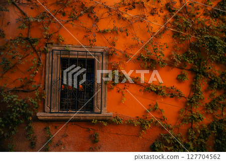 A beautifull streen in the middle of a mexican Town named San Miguel Allende, mexico - 2 sep 2024 127704562