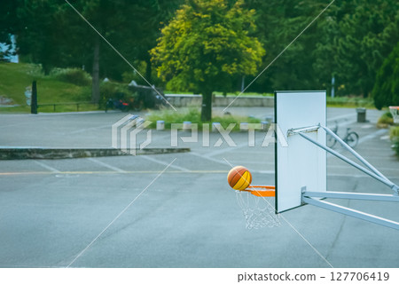 公園籃球目標 127706419