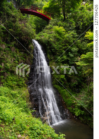 The spectacular Goho Falls in Gifu Prefecture 127706426