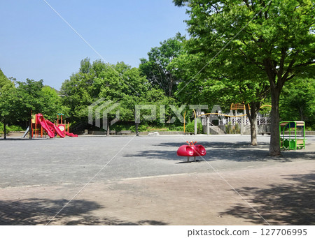 Early afternoon park Early afternoon park 127706995