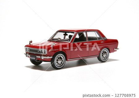 Minicar Datsun Bluebird 1600SSS Sedan 127708975