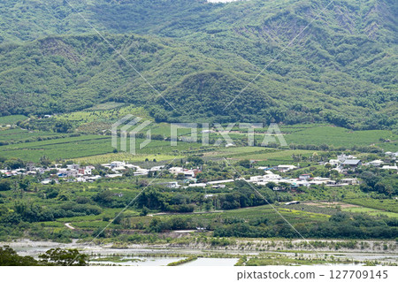 [Taiwan/Taitung County] View of Liji village from a hilltop 127709145