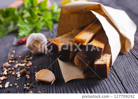 croutons with garlic, fried bread croutons with garlic, fried bread 127709292