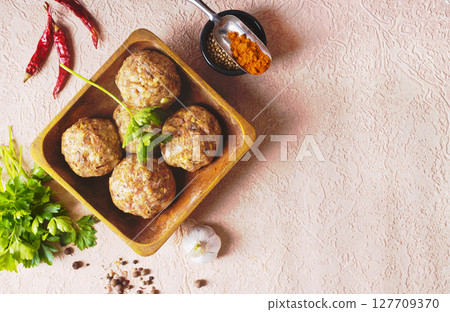 Beef meatballs. Cooking raw beef meatballs Beef meatballs. Cooking raw beef meatballs 127709370