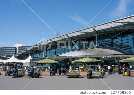 荷蘭史基浦機場站 127709800