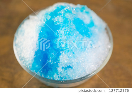 刨冰藍色夏威夷圖片(庫存照片) 刨冰藍色夏威夷圖片(庫存照片) 127712576