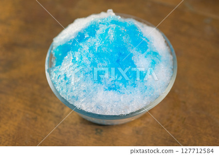 刨冰藍色夏威夷圖片(庫存照片) 刨冰藍色夏威夷圖片(庫存照片) 127712584