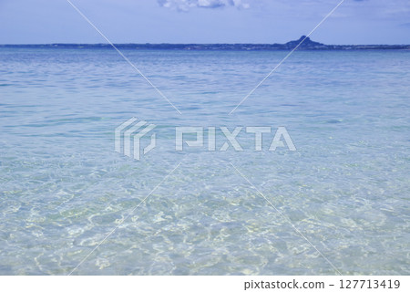Beautiful sea and sandy beaches of Okinawa 127713419