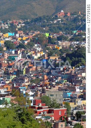 The cityscape of Guanajuato, the most beautiful World Heritage city in Mexico, Central America The cityscape of Guanajuato, the most beautiful World Heritage city in Mexico, Central America 127719181