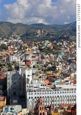 The cityscape of Guanajuato, the most beautiful World Heritage city in Mexico, Central America The cityscape of Guanajuato, the most beautiful World Heritage city in Mexico, Central America 127719187