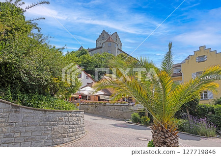 Medieval square and castle in Meersburg Bodensee 127719846