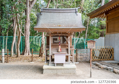 Nishinomiya Shrine (the head shrine of Ebisu Shrine) Sub-shrines: Hisanjinja Shrine (God of Fire) Atago-san (God of Protection from Fire) 127720366