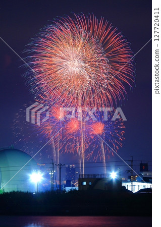 浪速淀川煙火大會(大阪市淀川區)從市中心眺望 浪速淀川煙火大會(大阪市淀川區)從市中心眺望 127720411