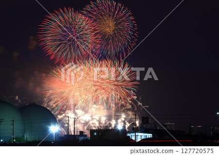 浪速淀川煙火大會(大阪市淀川區)從市中心眺望 浪速淀川煙火大會(大阪市淀川區)從市中心眺望 127720575