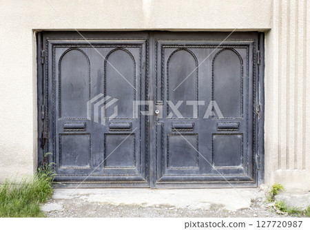 medieval door, old door medieval door, old door 127720987