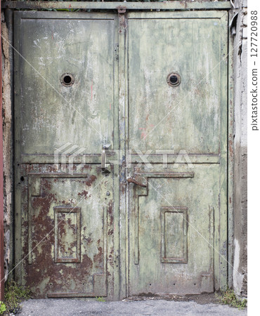medieval door, old door medieval door, old door 127720988