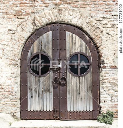 medieval door, old door 127721000