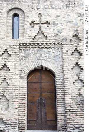 medieval door, old door medieval door, old door 127721035