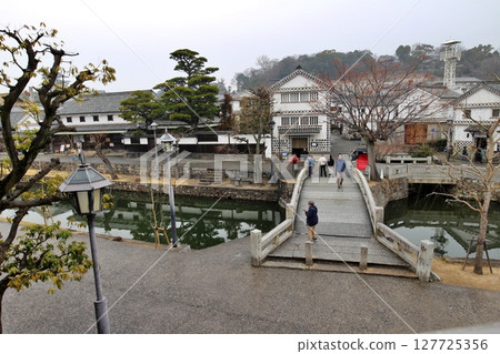 倉敷美觀地區:倉敷川沿岸的街道 倉敷美觀地區:倉敷川沿岸的街道 127725356