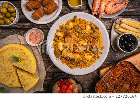 Spanish food table 127726164