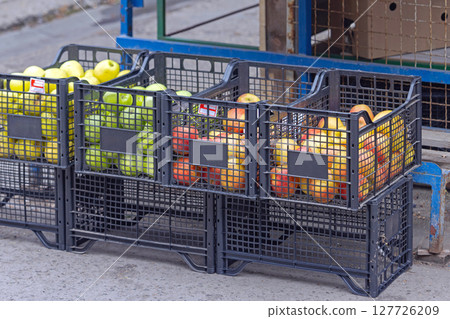 Apples Plastic Crates 127726209