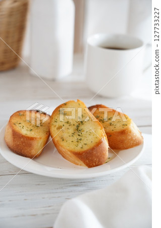 Garlic toast 127733227