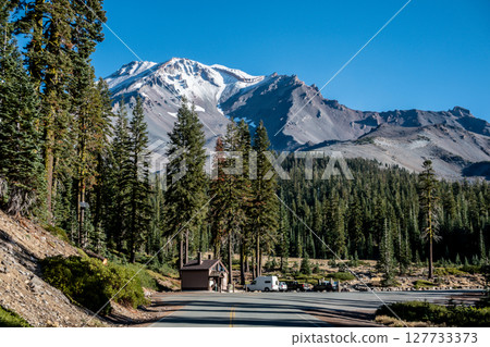mount shasta wilderness in northern california mount shasta wilderness in northern california 127733373
