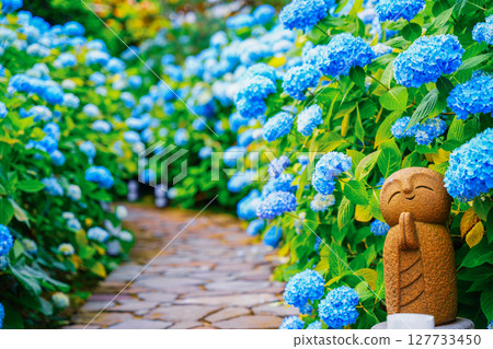 繡球花道上的地藏菩薩像 127733450
