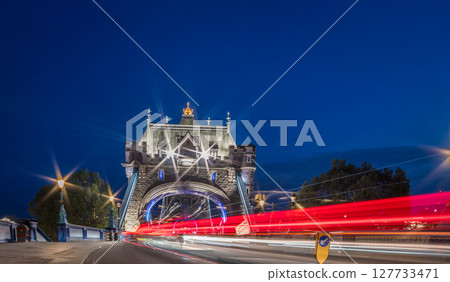 tower bridge in london at night 127733471
