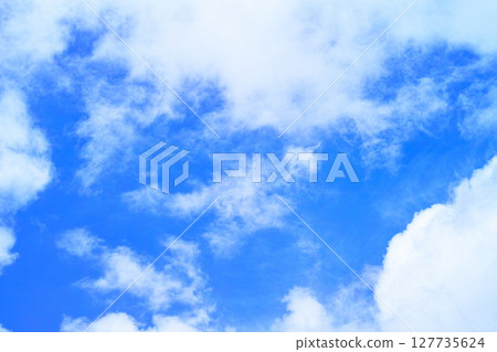 藍色的天空和雲圖像 藍色的天空和雲圖像 127735624