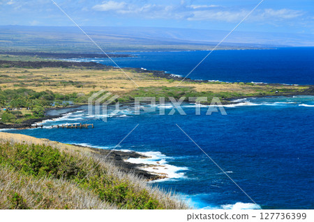 夏威夷假期：大島普納魯吾黑沙灘 127736399