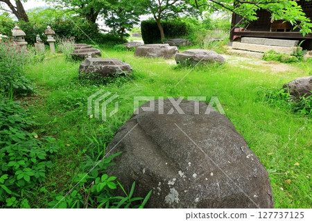 本藥師寺遺址、本堂基石 本藥師寺遺址、本堂基石 127737125