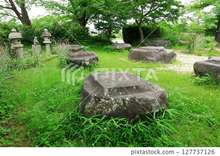 本藥師寺遺址、本堂基石 本藥師寺遺址、本堂基石 127737126