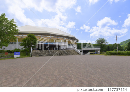 Sapporo City Minami Ward "Makomanai Indoor Stadium" (Local Spots Nearby Facilities Series) 127737554