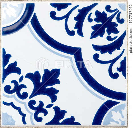 Traditional Portuguese glazed tiles 127737952