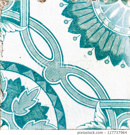 Traditional Portuguese tiles 127737964