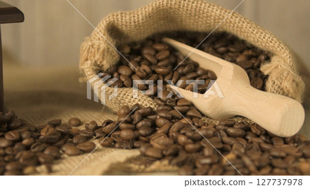 Coffee beans 127737978