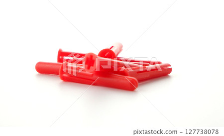 Red plastic dowels 127738078