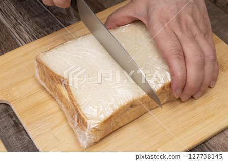 Steps for making thick egg sandwiches: egg sandwiches Steps for making thick egg sandwiches: egg sandwiches 127738145